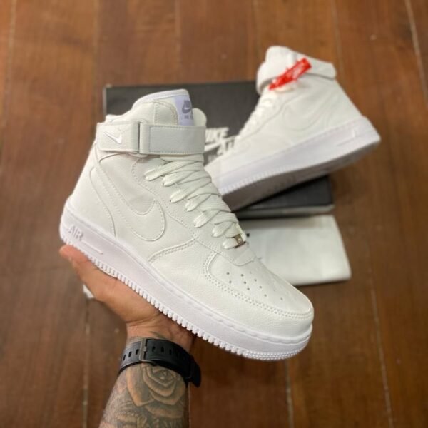 BOTA NIKE AIR FORCE MASCULINO