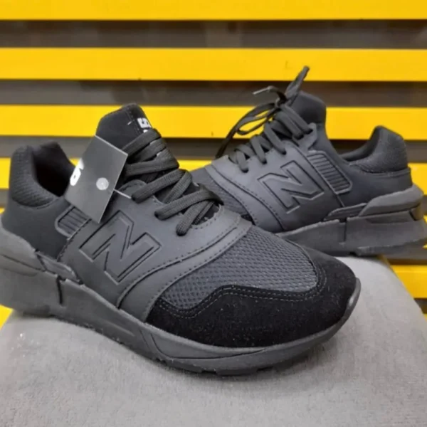 TENIS NEW BALANCE 945 MASCULINO