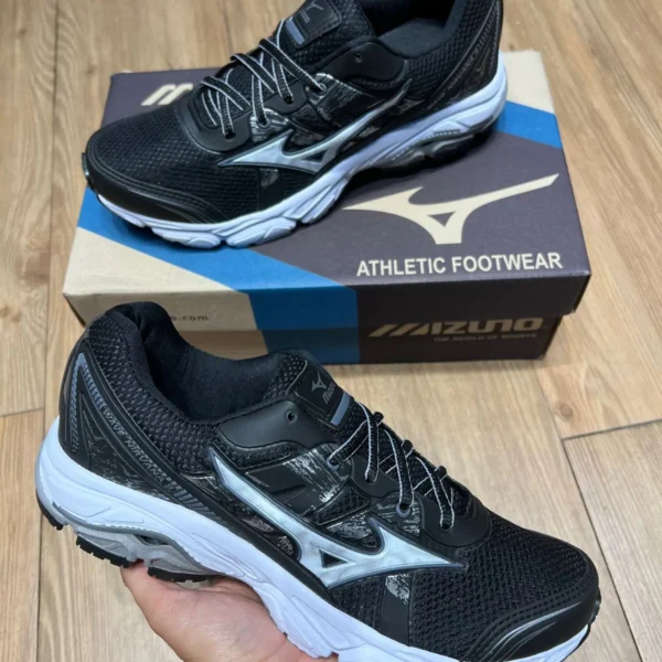 Mizuno Nirvana 9