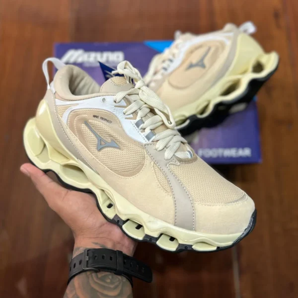 Mizuno Waze Beta 2
